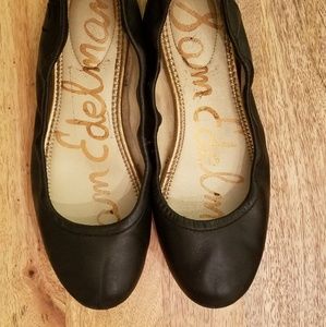 Sam Edelman matte black leather flats